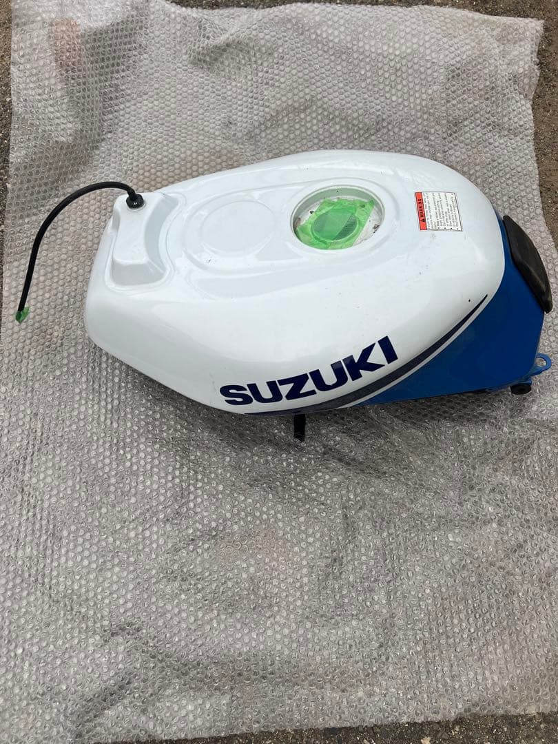 SUZUKI GSX-R1100 GV73A（M型）燃料タンク