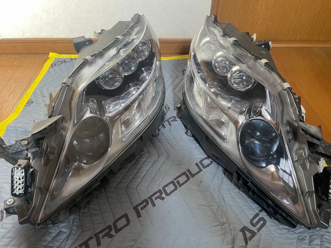 LEXUS LS600 中期　純正3眼LED ヘッドライト