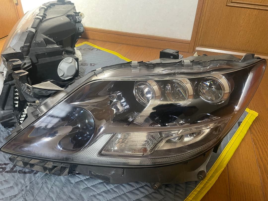 LEXUS LS600 中期　純正3眼LED ヘッドライト