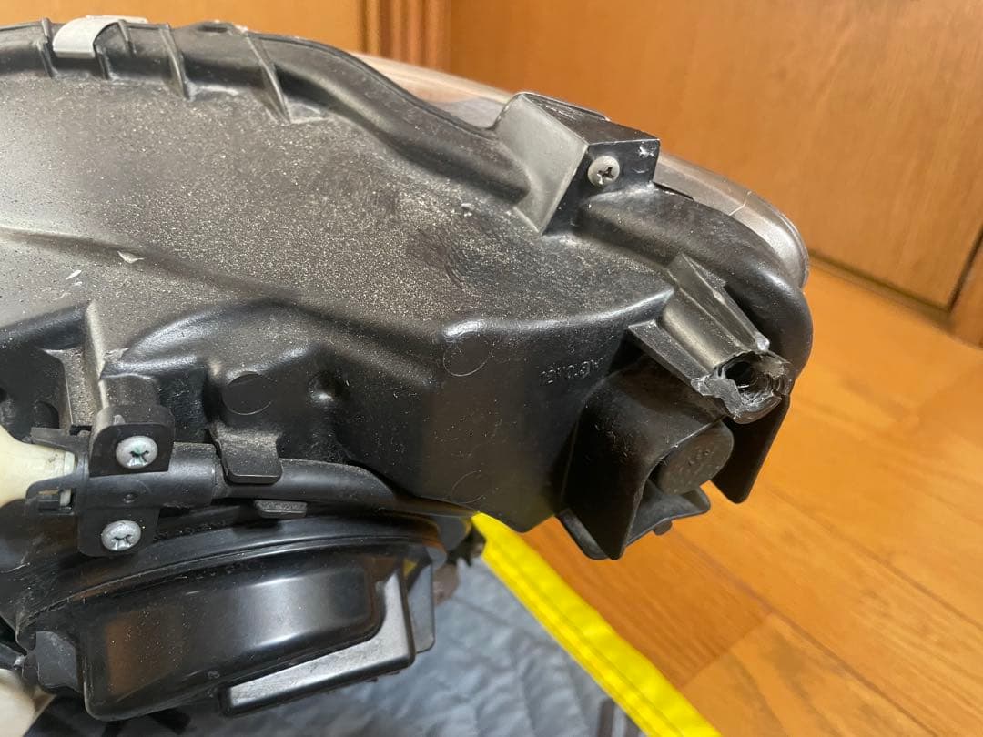 LEXUS LS600 中期　純正3眼LED ヘッドライト