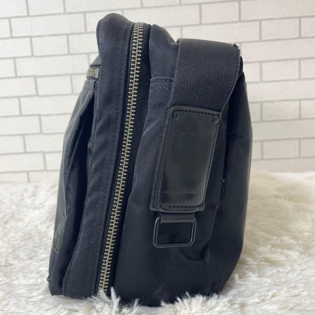 PORTER ポーター LIFT リフト ショルダーバッグ 二層 吉田カバン