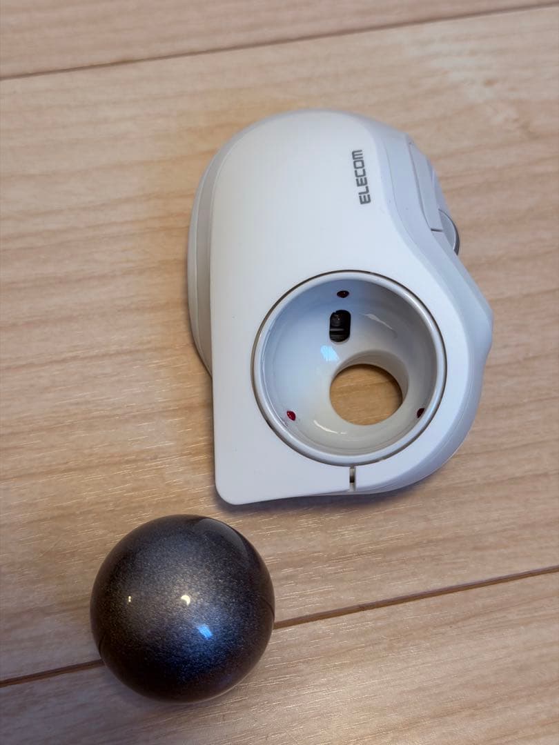 T*e様 ELECOM 新型bitra トラックボール 本体 ホワイト