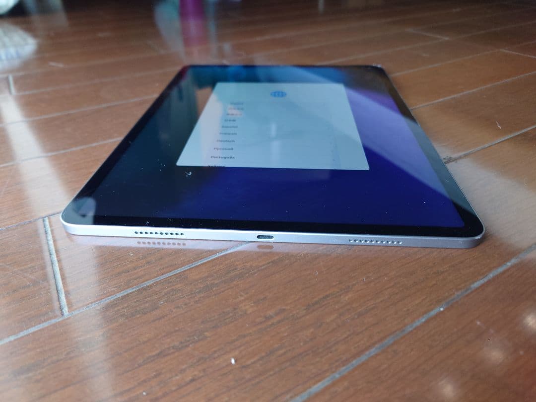 iPad本体 iPad Pro (12.9 inch) (6th generation)