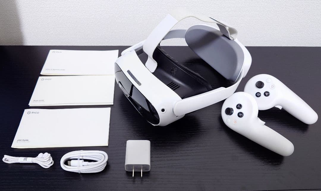 PICO 4 Ultra VRヘッドセット 付属品付き