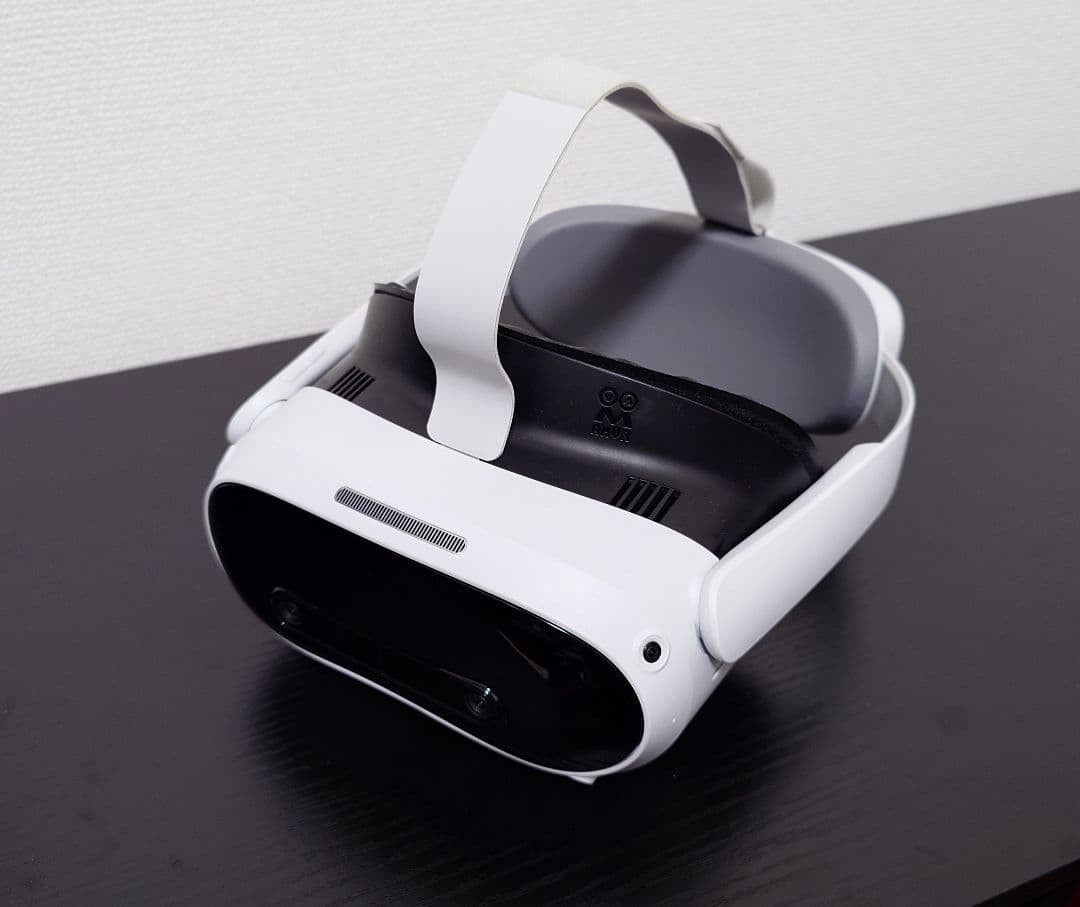 PICO 4 Ultra VRヘッドセット 付属品付き