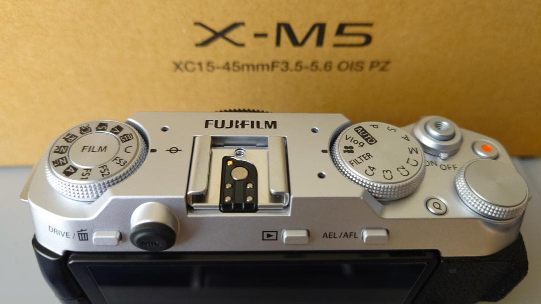 デジタルカメラ FUJIFILM XM5
