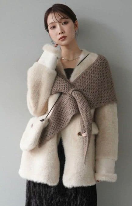 〈新品未使用タグ付〉Lumier バッグ付ノーカラーコート/ベージュ