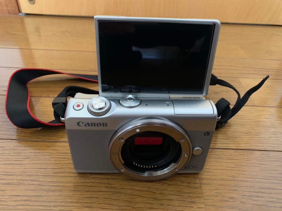【中古品】Canon ミラーレス一眼カメラEOS M100+付属品セット