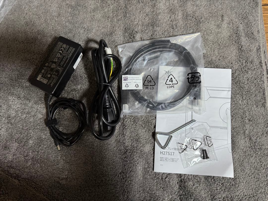 KTC H27S17 27インチ WQHD 曲面モニター ①