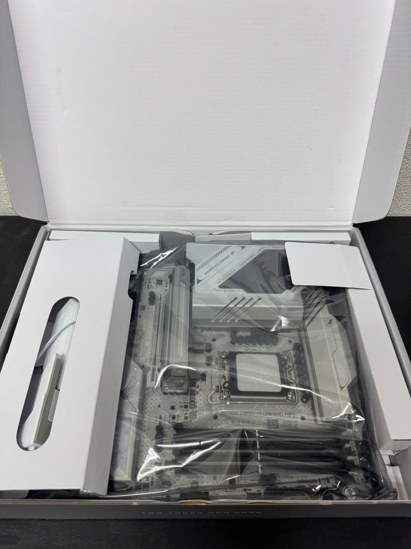 ASUS ROG STRIX Z890-A GAMING WIFI マザーボード