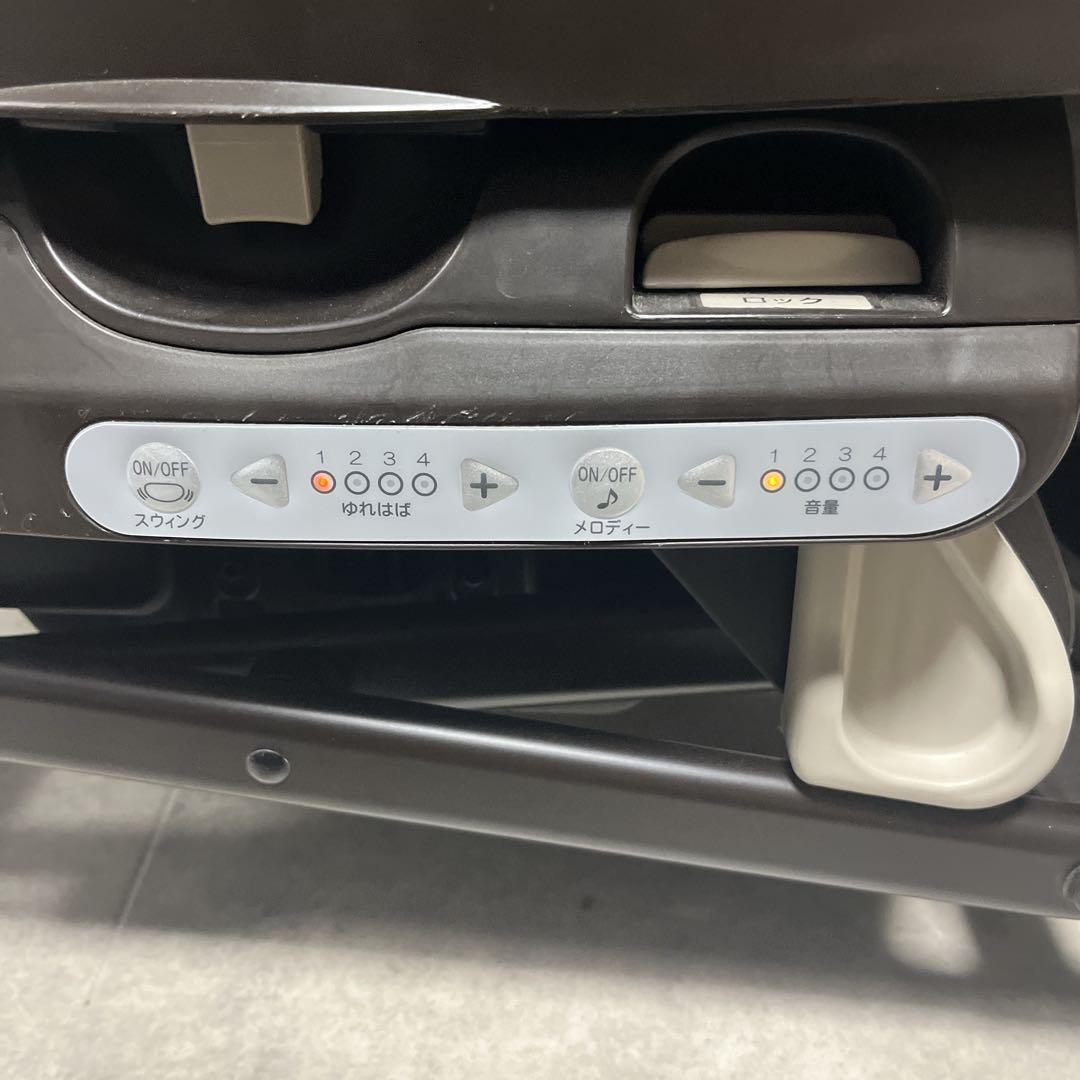 【美品】Combi ネムリラ4キャス AT オートスウィング ハイローチェア