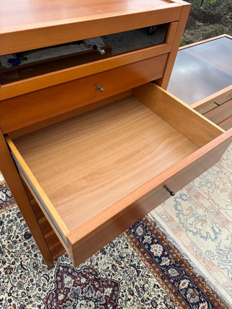 チェリー材 ハイチェスト 8段 ガラス引出し付 北欧モダン