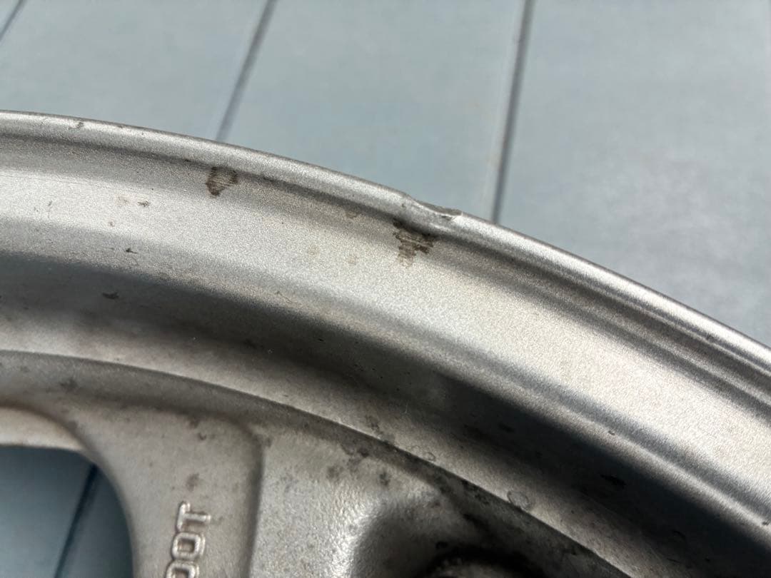 cb400sf nc39.nc42 純正フロントホイール