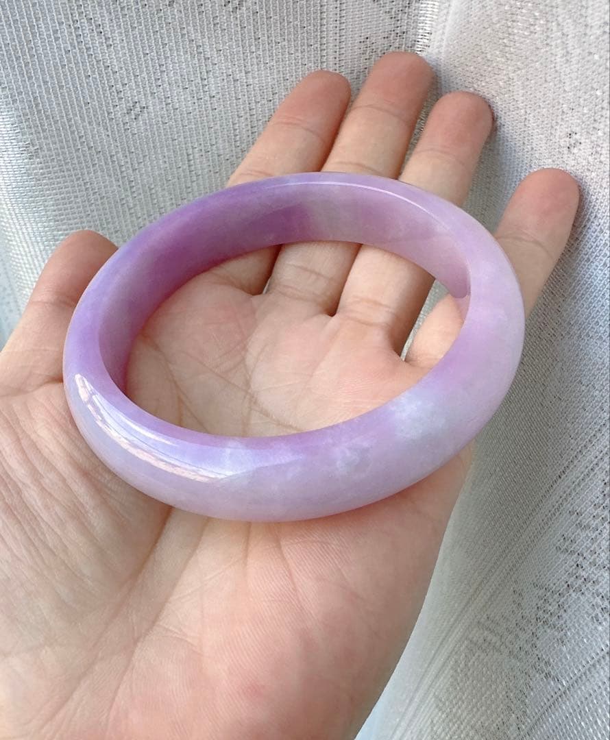 紫翡翠　ラベンダー　ヒスイのバングル