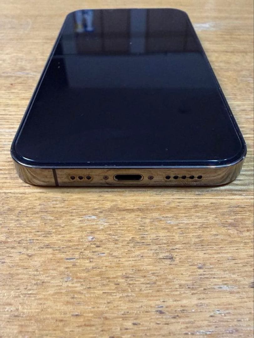 iPhone 13 Pro（256GB / グラファイト / SIMフリー）