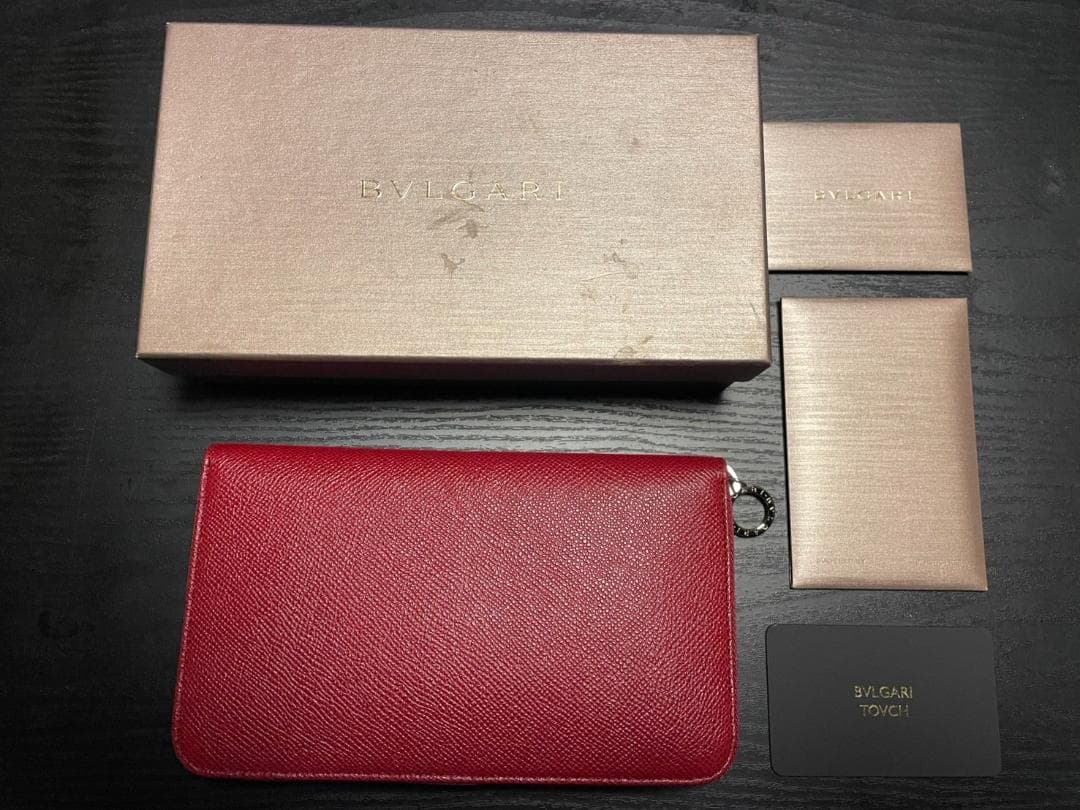 BULGARI レッド 長財布