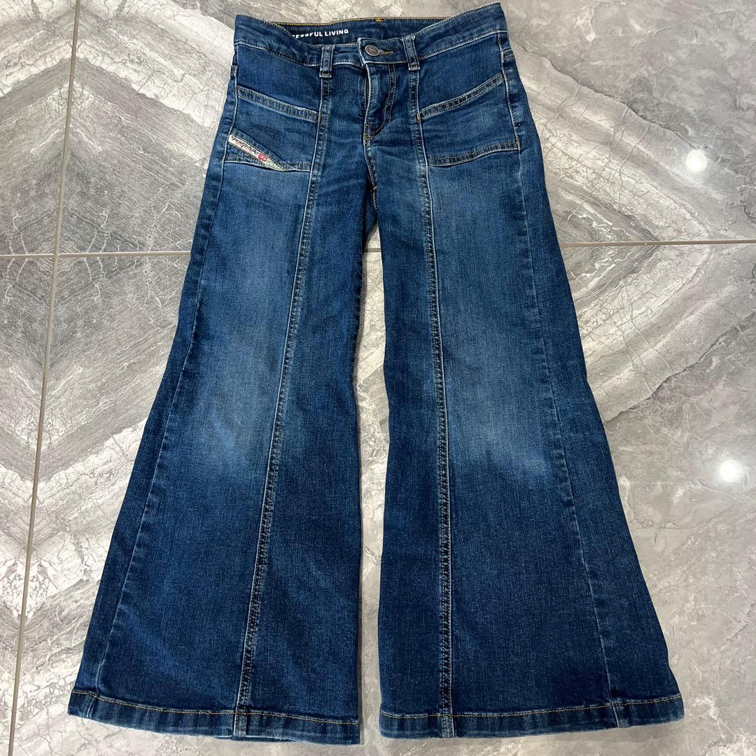 ディーゼルキッズデニムパンツデニムフレアパンツ　8歳　130センチ
