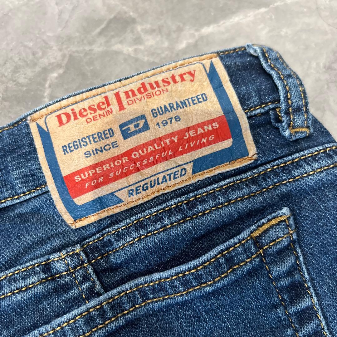 ディーゼルキッズデニムパンツデニムフレアパンツ　8歳　130センチ