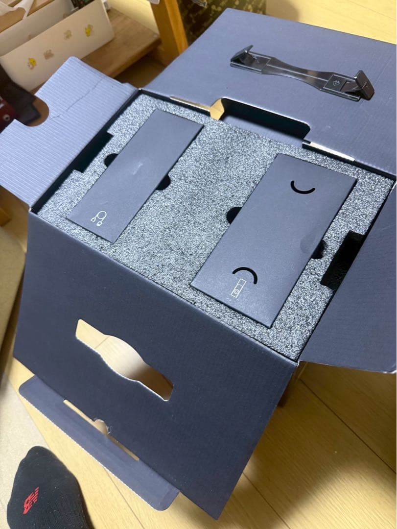 K*♪様 Anker Nebula Cosmos 4K SE プロジェクター本体