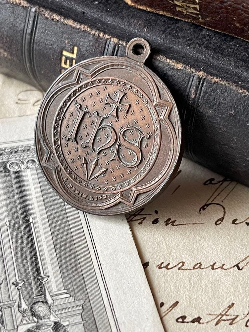 ブロンズアンティークメダイ　キリスト　荊の冠