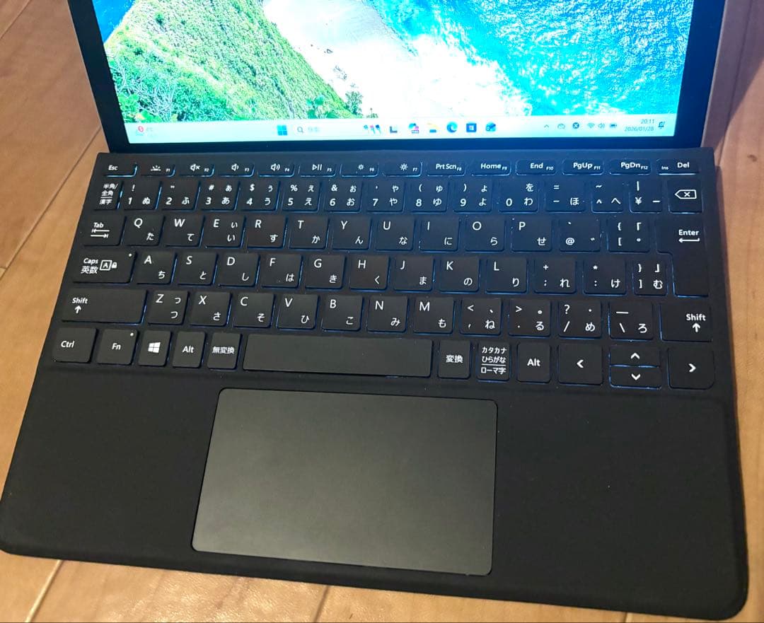 Surface Go 2 Core m3 8GB 128GB【キーボード付き】