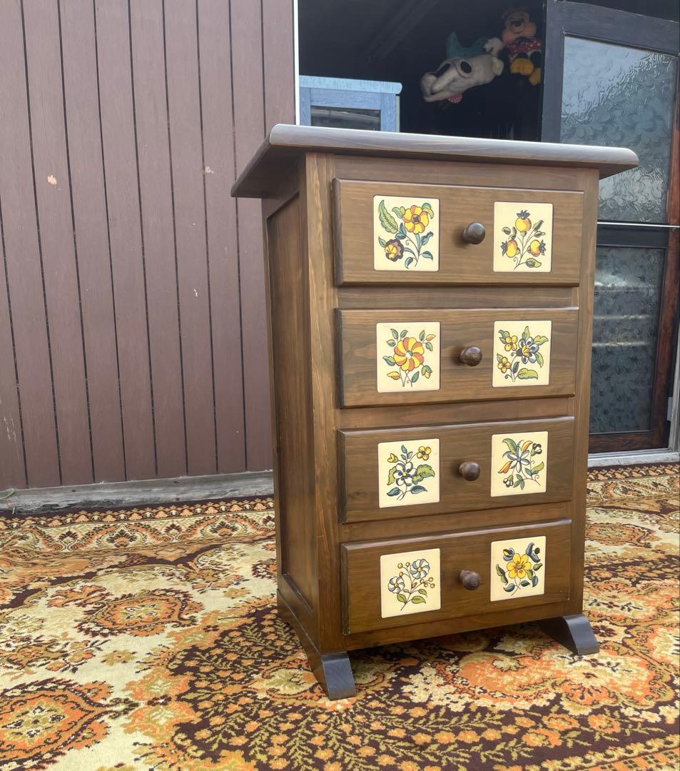 北欧 昭和レトロ 花柄タイル 木製チェスト 4段 箪笥 カントリー アンティーク