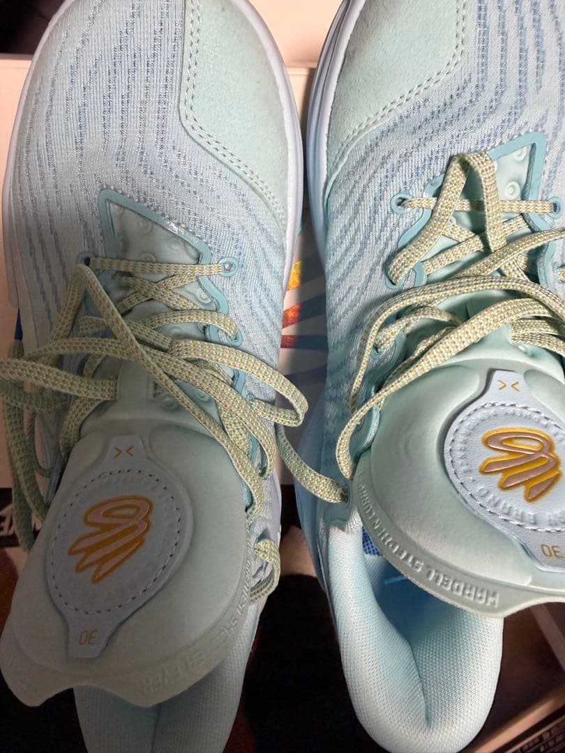 CURRY 12バスケットシューズ 水色