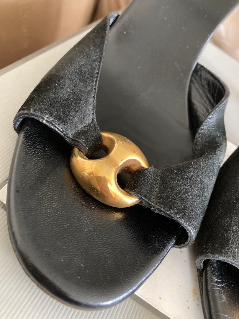すーさん GUCCI サンダル グッチ パンプス ヒール 黒 ブラック