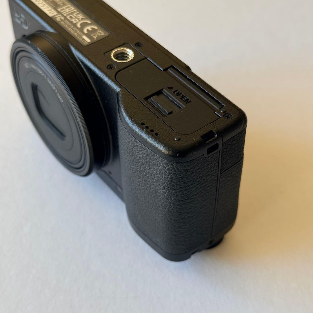 【超美品】GR IIIx 本体 シャッター1238枚 ブラックミスト+おまけ付