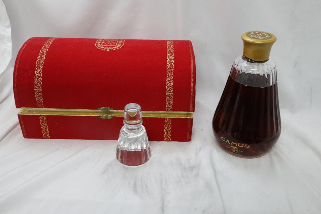 ゴ*ン様 CAMUS　カミュ　バカラ　カラフェ　ブランデー　コニャック　フランス