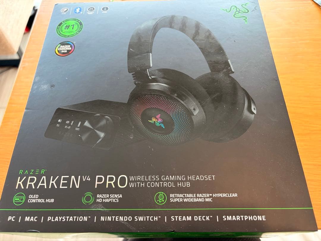 【新品】Razer Kraken V4 Pro ワイヤレスゲーミングヘッドセット