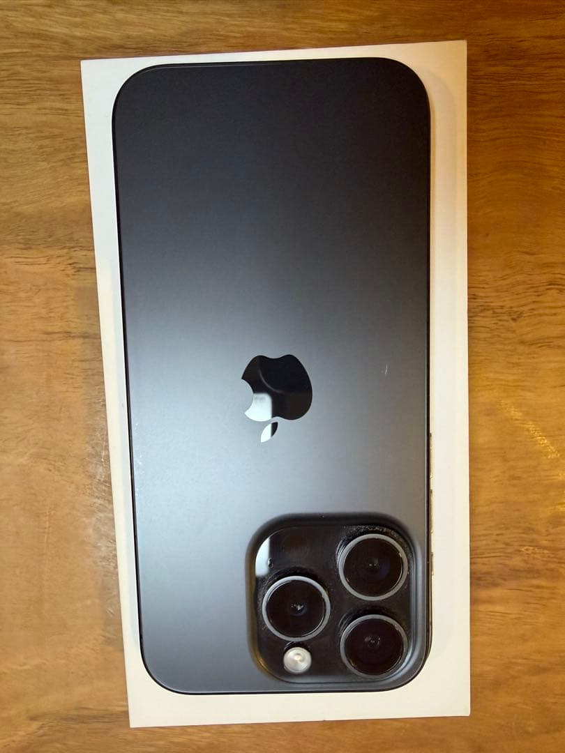 Apple iPhone 15 Pro ブラックチタニウム128GB