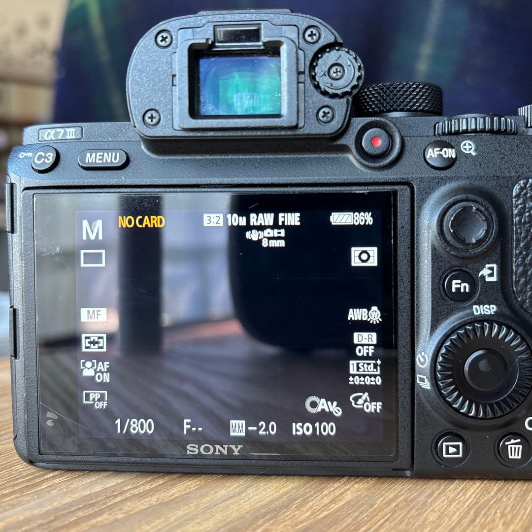 【おまけ付き】SONY α7 III ミラーレス一眼