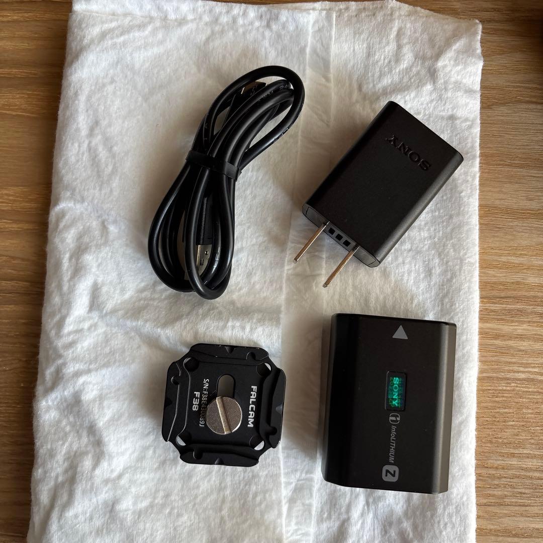 【おまけ付き】SONY α7 III ミラーレス一眼