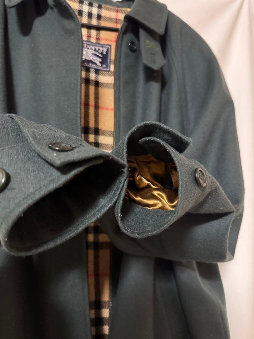 Burberrys ダークグリーン ジャケット