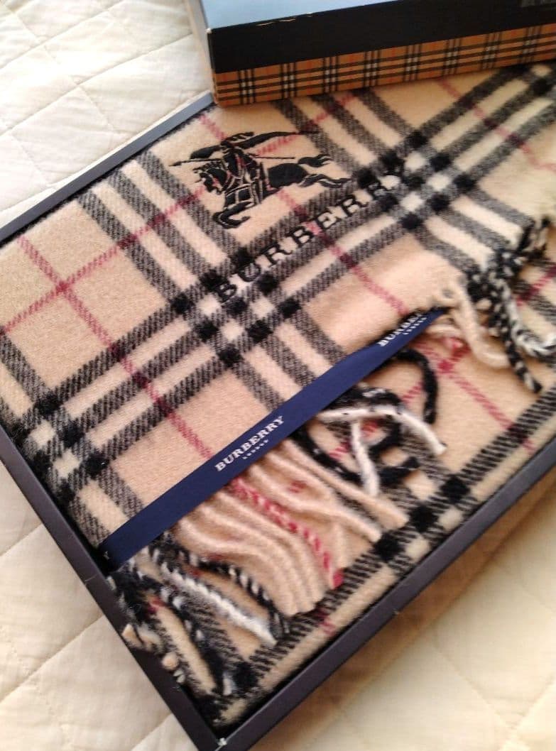 未使用 バーバリー チェック柄 ウールブランケット 西川産業 ひざ掛け