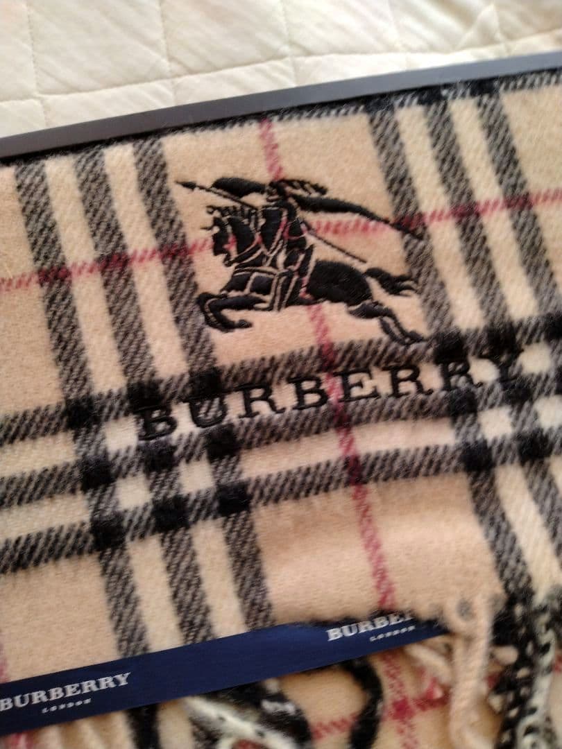 未使用 バーバリー チェック柄 ウールブランケット 西川産業 ひざ掛け