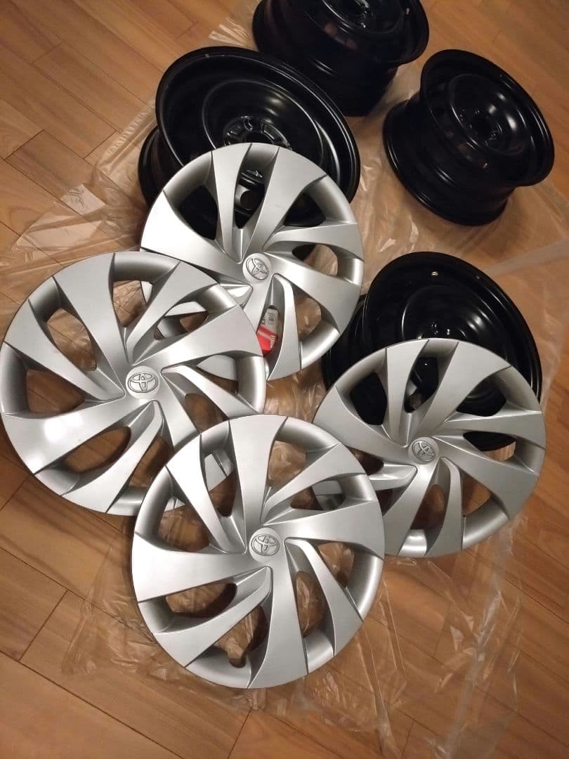 トヨタ ヤリス 純正ホイール ホイールキャップ ナット セット