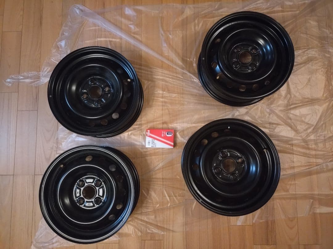 トヨタ ヤリス 純正ホイール ホイールキャップ ナット セット