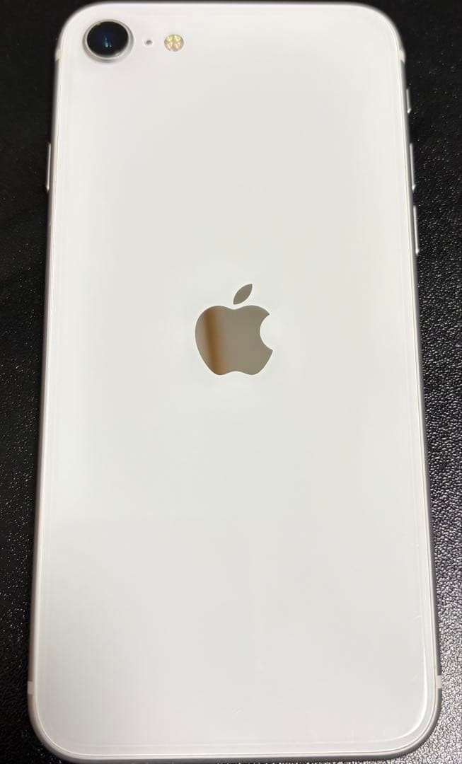 Apple iPhone SE 64GB ホワイト 本体
