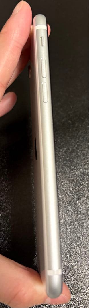 Apple iPhone SE 64GB ホワイト 本体