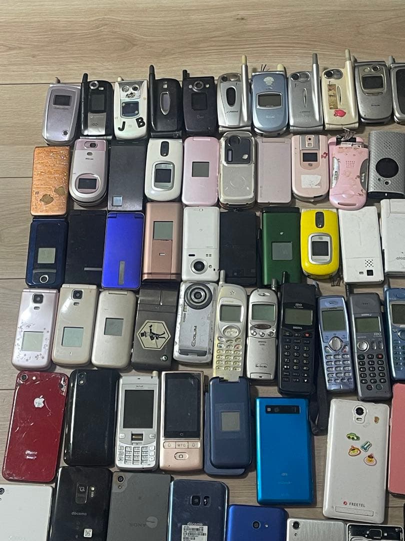 中古携帯電話セットジャンク94台