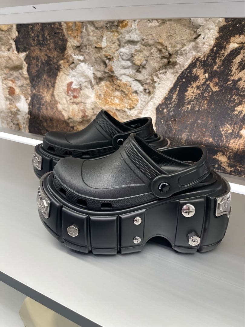 即発送可能 バレンシアガ ハードクロックス