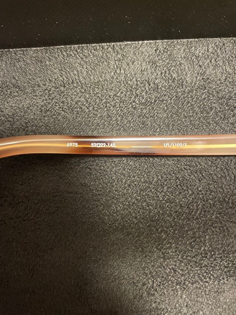 LINDA FARROW 未使用品