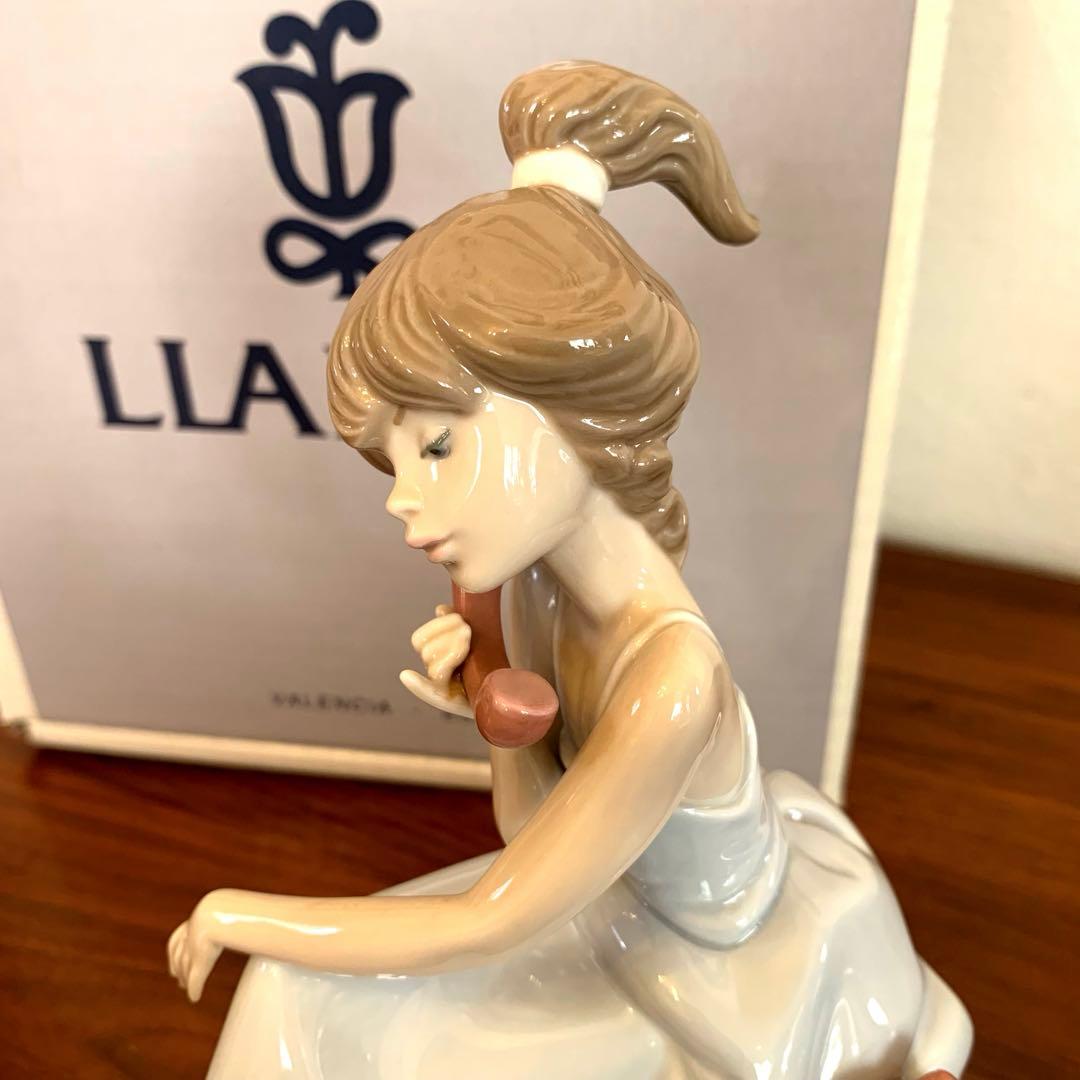 【箱付き美品】リヤドロ(LLADRO)　『大事な電話』 #5466
