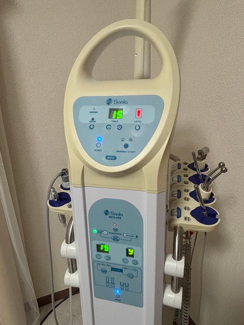 ソニアネオ4機能複合美顔機NEO408 カラーホワイト　業務用　スチーマー