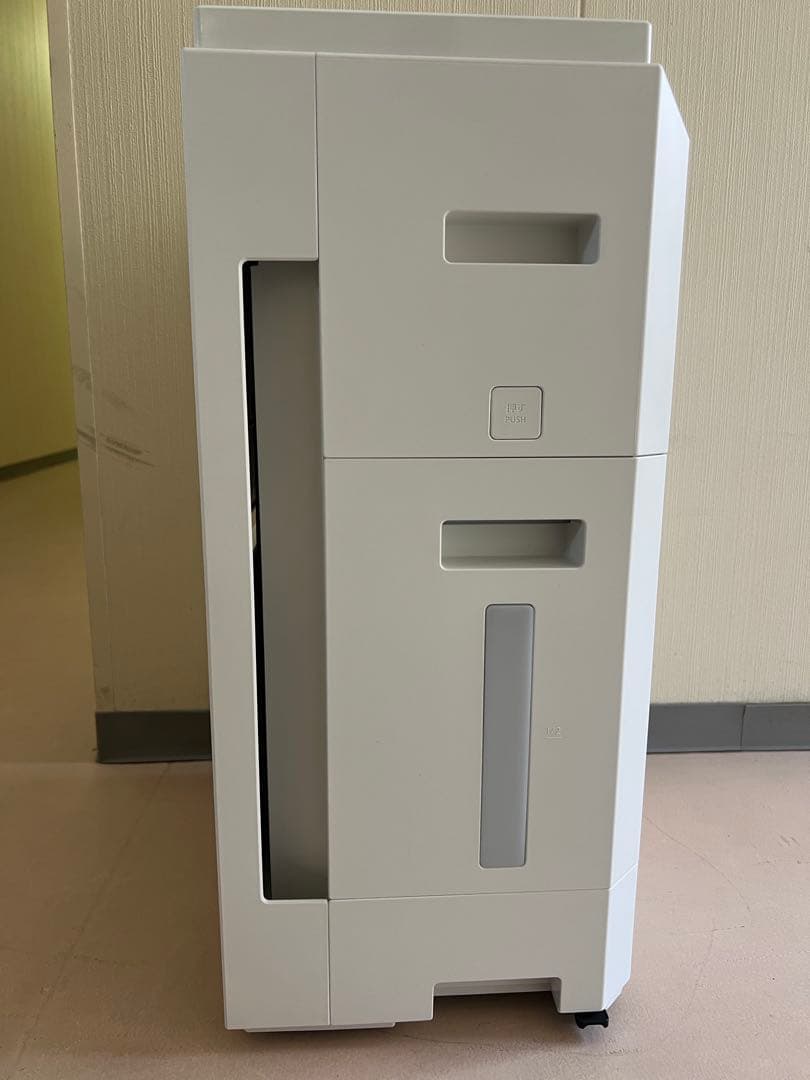 【極美品】Panasonic 空気清浄機 F-VXT90