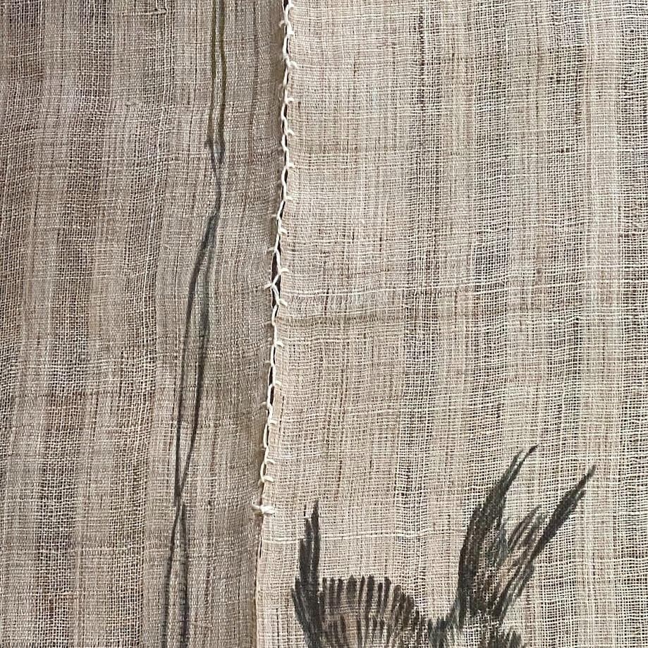 手描き麻暖簾【鳥と忍草】手染め のれん 巾81×144cm　一点物　アンティーク