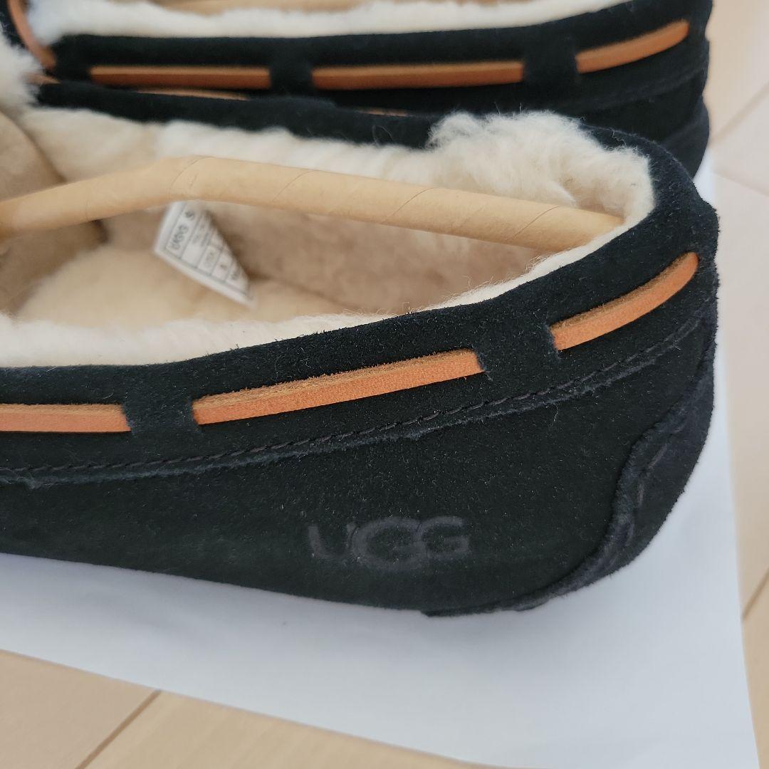 出品21日まで！　UGG DAKOTA モカシン　ブラック/25