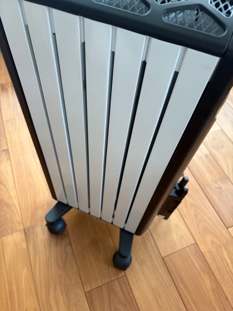 デロンギ マルチダイナミックヒーター6~8畳用 MDH09-BK